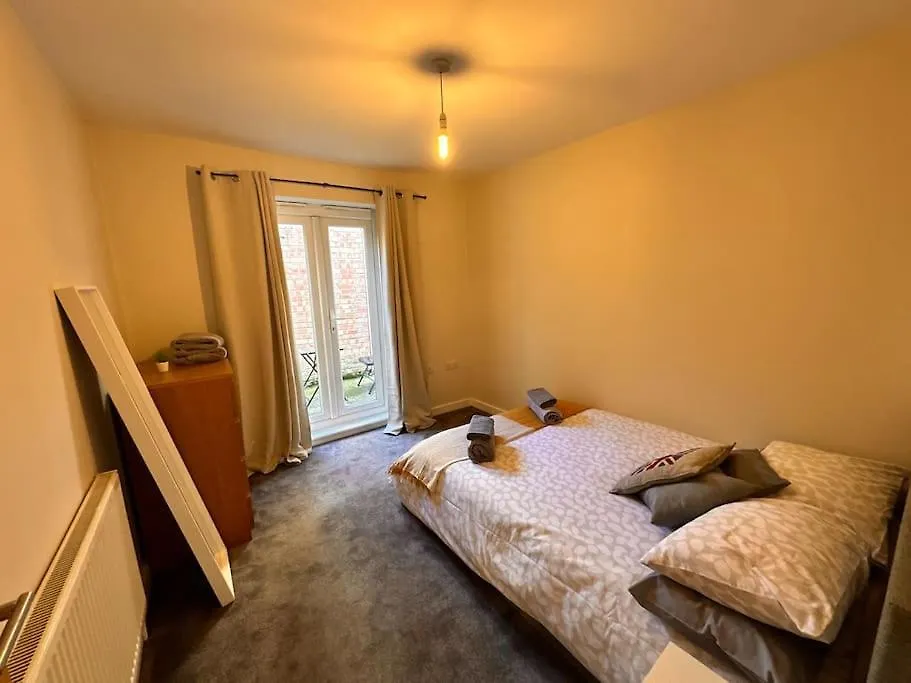 2 Bedroom Apartment In Se13 ロンドン